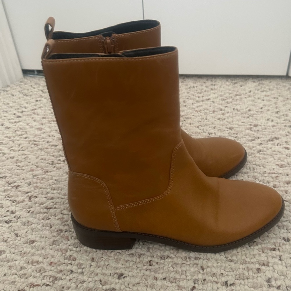 Salvia camel color low calf‎ boots Size 27